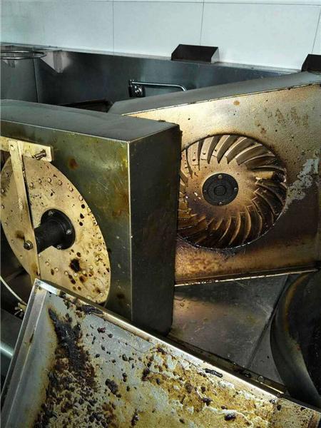 预防油烟管道着火应注意哪些事项-空调清洗-清洗空调-开景空调清洗