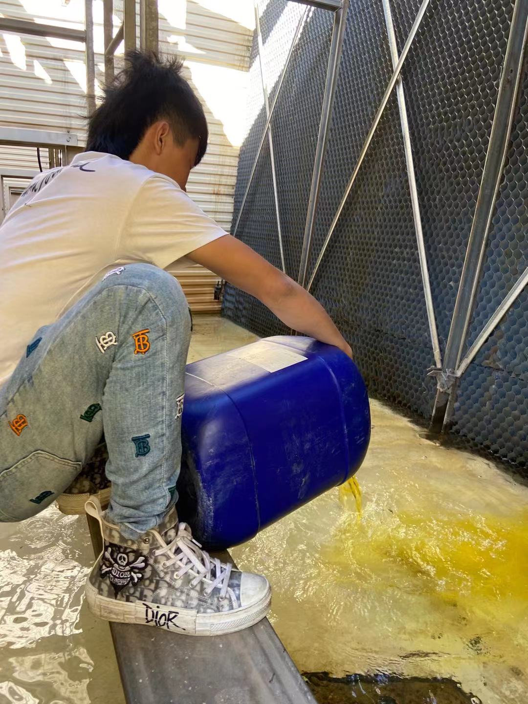 中央空调循环水在日常中易产生的三大问题-空调清洗-清洗空调-开景空调清洗