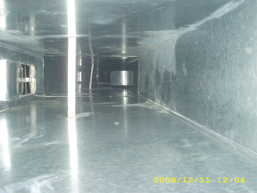 富士康科技-空调清洗-中央空调水循环处理-工业循环水处理-中央空调通风管道清洗消毒-通风系统清洗★开景净化科技专业空调清洗公司